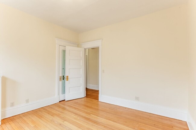 647 Lincoln Ave in St. Paul, MN - Building Photo - Building Photo