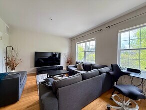 3507 Fisher Hill Ln in Laurel, MD - Foto de edificio - Building Photo
