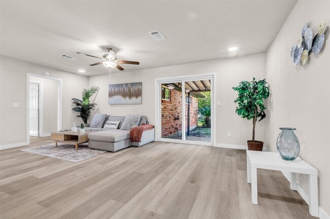 property at 1714 Pamela Ln