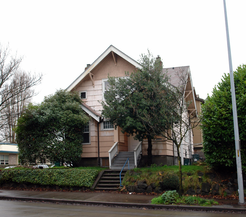 1202 NE 50th St in Seattle, WA - Foto de edificio