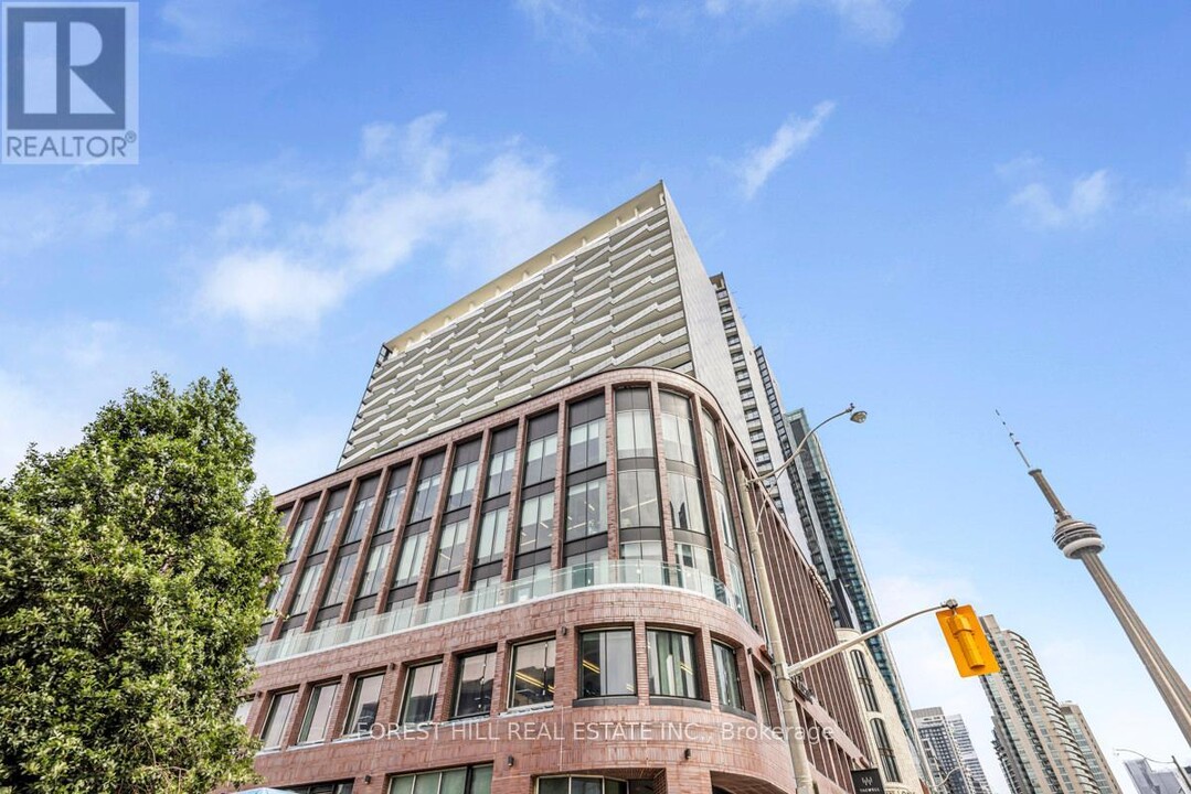 480-1480 Front St W in Toronto, ON - Building Photo