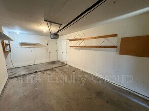 2408 W Packwood Dr in Visalia, CA - Building Photo - Building Photo