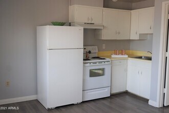 216 N Canyon Dr-Unit -2 in Sierra Vista, AZ - Building Photo - Building Photo