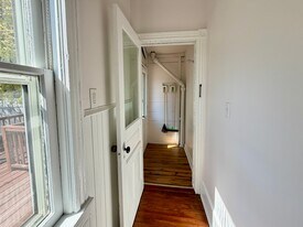 38 Walnut St in Haddonfield, NJ - Building Photo