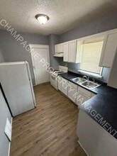 2706 Indiana Ave in Kansas City, MO - Building Photo - Building Photo