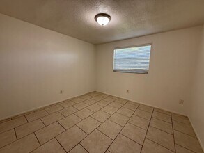 1215-1217 59th Ave E in Bradenton, FL - Building Photo - Building Photo