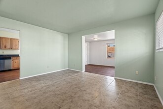 1025 Valerie Cir in Santa Fe, NM - Building Photo - Building Photo