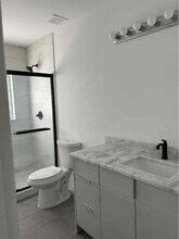 816 NW 3rd St in Fort Lauderdale, FL - Building Photo - Building Photo