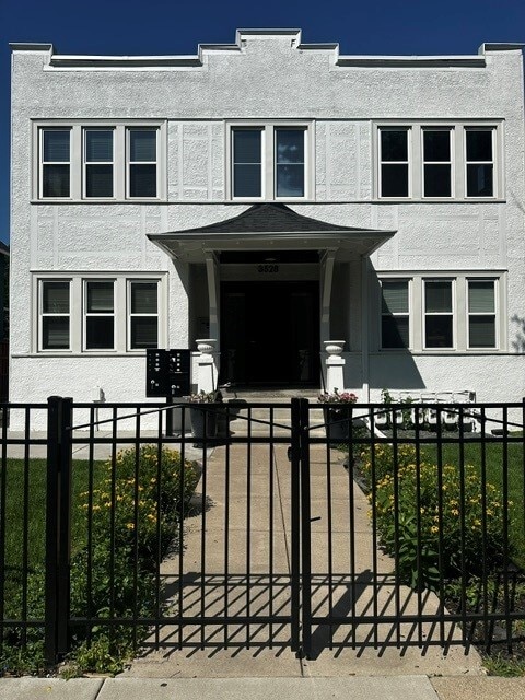 3528 Bloomington Ave, Unit 6