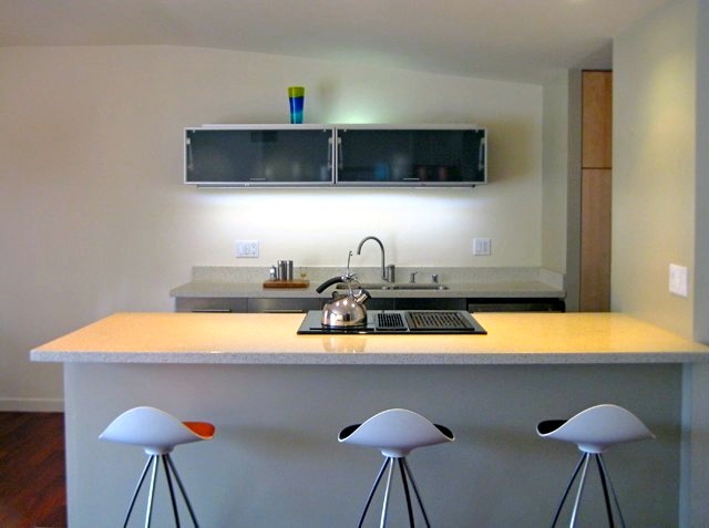 property at 622 S Barrington Ave