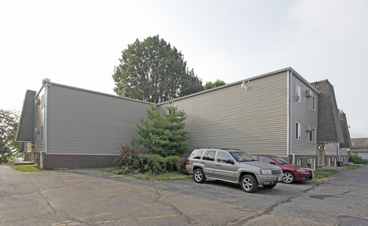 Incline Ridge Apartments in Cincinnati, OH - Building Photo