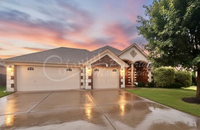 property at 2521 Leatherwood Dr