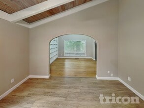 1581 SW Woodland Terrace, Unit 1100 Cherry Street C - 25 in Lake Oswego, OR - Building Photo - Building Photo