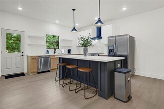 1008 Danube St in Houston, TX - Building Photo - Building Photo