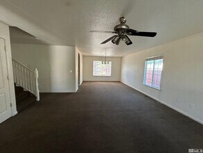 17910 Drift Creek Ct in Reno, NV - Foto de edificio - Building Photo