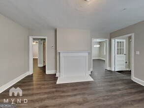 1284 Westmont Rd SW in Atlanta, GA - Foto de edificio - Building Photo