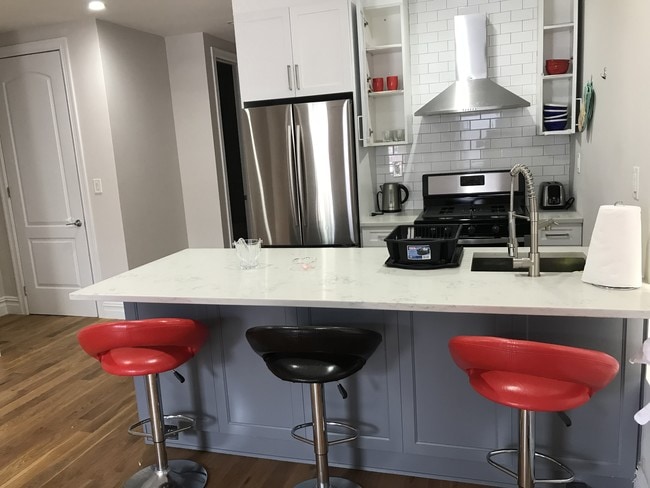 664 Pennsylvania Ave, Unit 3