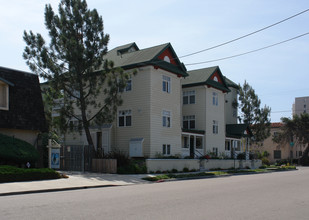 4201-4209 5th Ave in San Diego, CA - Foto de edificio - Building Photo