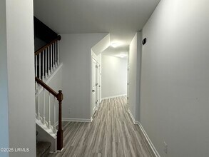 1069 S Innovation Dr in Bluffton, SC - Building Photo - Building Photo