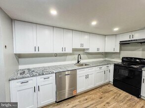 4 Milstone Ct in Sicklerville, NJ - Building Photo - Building Photo