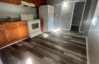 2025 7th St S in St. Petersburg, FL - Building Photo - Building Photo