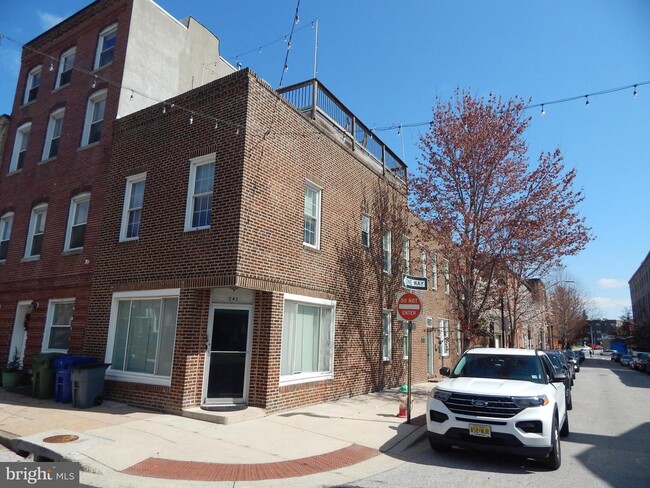 property at 241 S Exeter St
