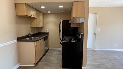 5305 TN-58 in Chattanooga, TN - Building Photo - Building Photo