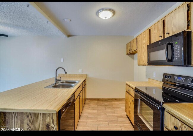 20621 N 31st Ave in Phoenix, AZ - Building Photo - Building Photo