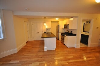 656 Massachusetts Ave, Unit 1 in Boston, MA - Building Photo - Building Photo