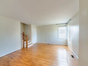 220-A Wakefield Dr in Charlotte, NC - Building Photo - Building Photo
