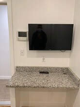 21 5th St in Chelsea, MA - Foto de edificio - Building Photo