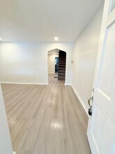 906 56th St in Pittsburgh, PA - Building Photo - Building Photo