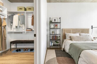 220 N Elizabeth St in Chicago, IL - Building Photo - Building Photo