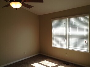 1841 Freedom Trl in Independence, KY - Foto de edificio - Building Photo