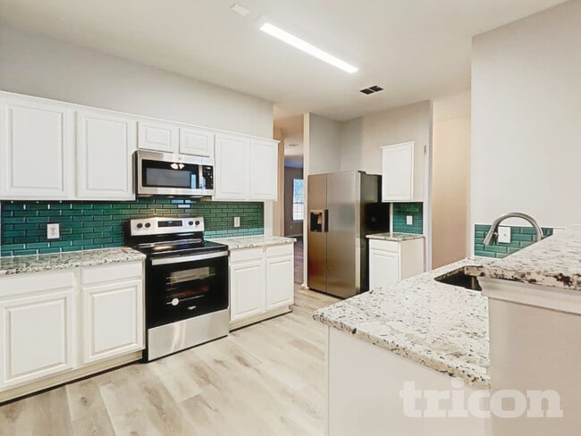 716 Courson Dr in Desoto, TX - Foto de edificio - Building Photo