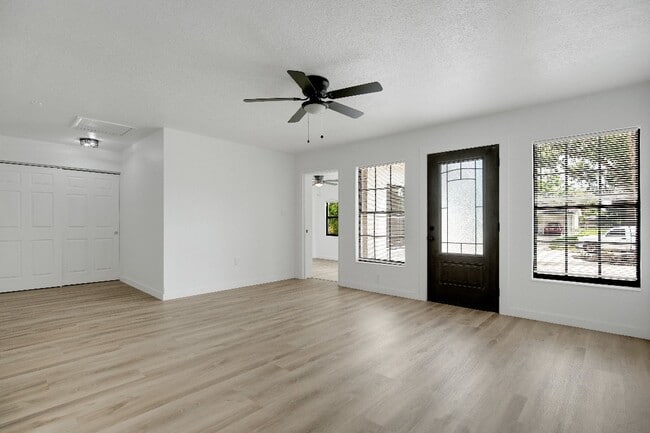 2181 Linden Rd