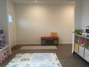 1347 Tiger Lily Dr in Bartlett, IL - Building Photo - Building Photo