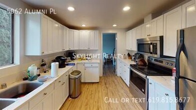 5062 Alumni Pl in San Diego, CA - Building Photo - Building Photo