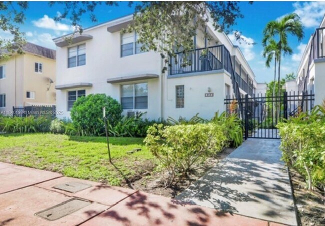 property at 966 Biarritz Dr