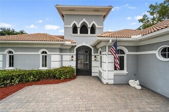 872 SW Squire Johns Ln in Palm City, FL - Building Photo - Building Photo
