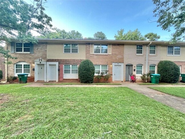 100 Chalfont Dr