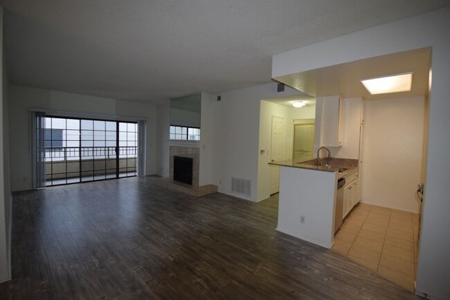 11594 Moorpark St in Los Angeles, CA - Building Photo - Building Photo