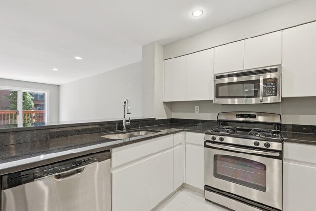 property at 302 Nelson Ct