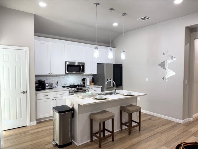 property at 1021 Calvin St