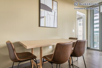 60 E Randolph St in Chicago, IL - Foto de edificio - Building Photo