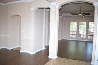 7233 Via Dono Dr in Austin, TX - Building Photo - Building Photo