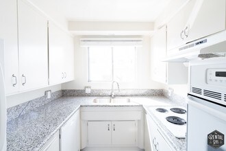 621 San Vicente Blvd-Unit -308 in Santa Monica, CA - Building Photo - Building Photo