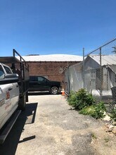 379 Huguenot St in New Rochelle, NY - Building Photo - Building Photo