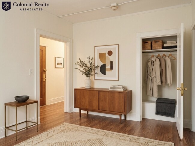 230 Walnut St, Unit 22 in Newton, MA - Foto de edificio - Building Photo