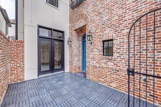 7546 Awty School Ln in Houston, TX - Building Photo - Building Photo